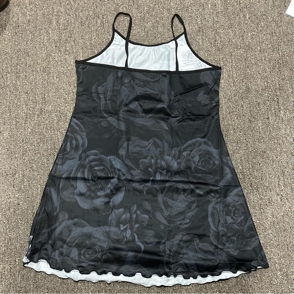 NWT Skull & Rose Sleep Dress, SM - Picture 7 of 8